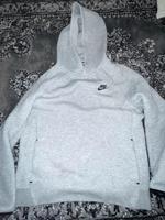 Grauer Nike Hoodie Chemnitz - Sonnenberg Vorschau
