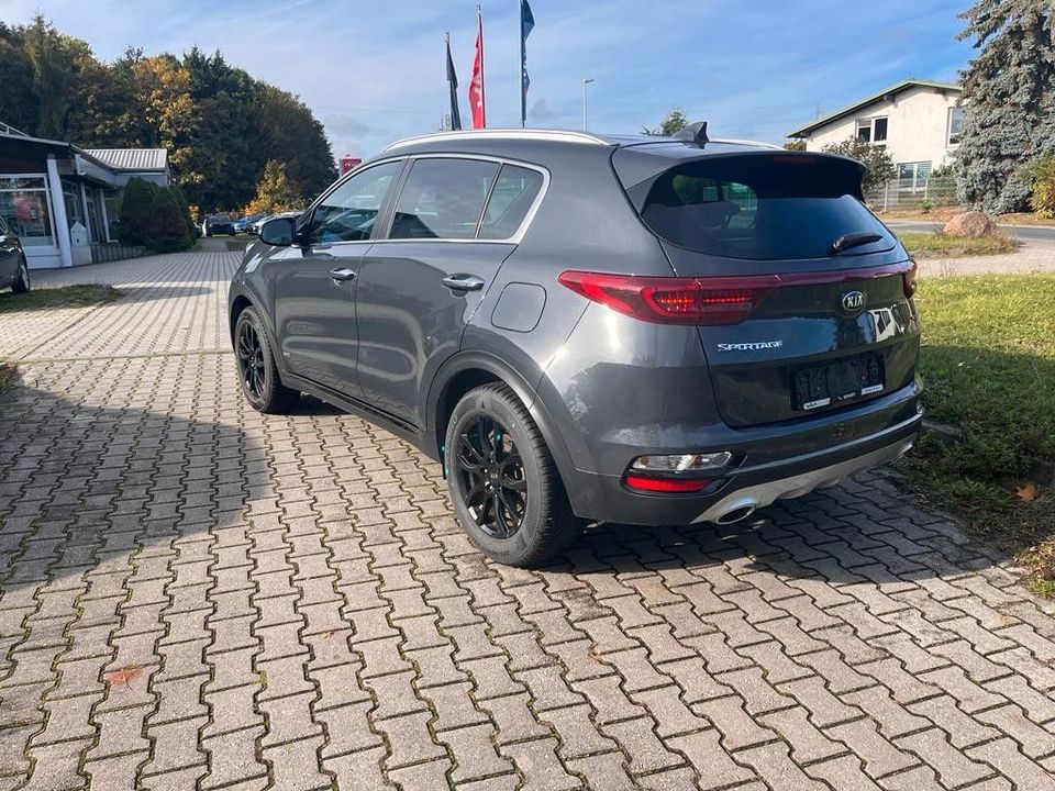 Kia Sportage 4WD M.Hybrid GTLine Technik Sitzbelüft. in Altenburg