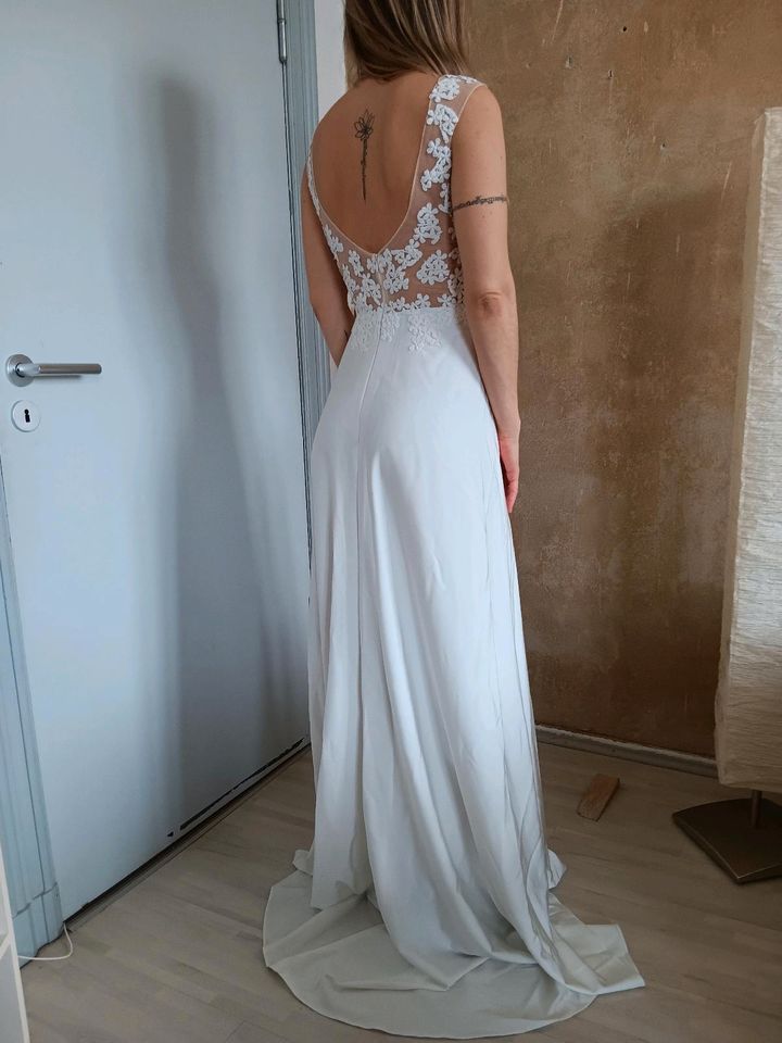 Hochzeitskleid Brautkleid lang elfenbeinfarbe Größe 36/ 38 in Berlin