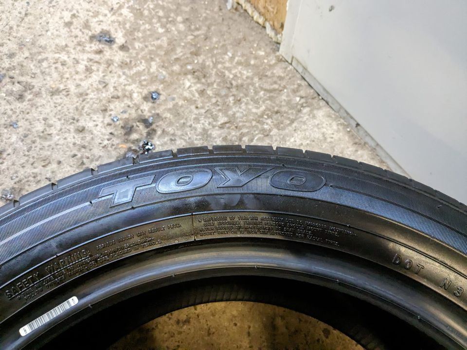 Sommerreifen 225/55 R19 99V Toyo in Tellingstedt