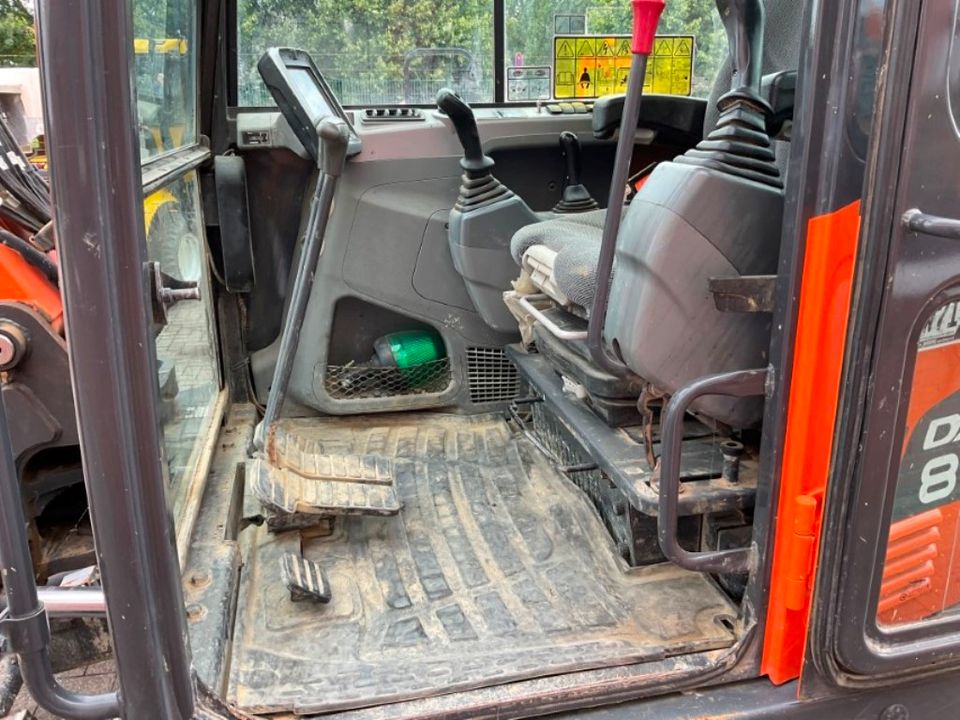 Doosan DX85 Minibagger 8,6to Kompaktbagger Kubota / Neuson in Weener