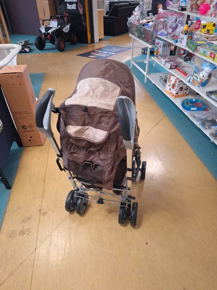 Kinderwagen, Buggy, klappbar, coffee braun, statt 159,90 € in Zeitz