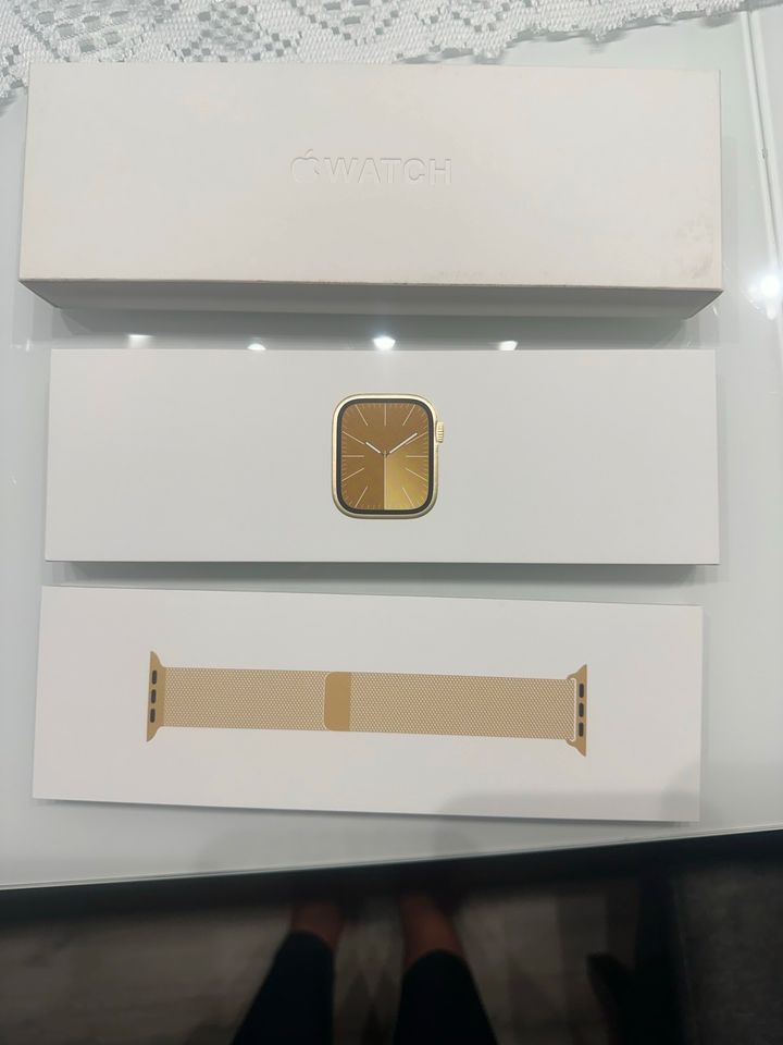 Apple Watch Series 9 45mm Gold Stainless in Solingen
