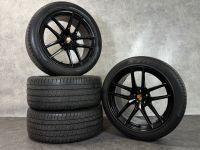 Original 20 Zoll Porsche Macan III 95B Sommerreifen 95B044650 Nordrhein-Westfalen - Salzkotten Vorschau