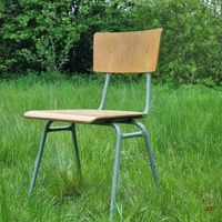 Stuhl stapelbar Vintage DDR Güstrow - Landkreis - Krakow am See Vorschau