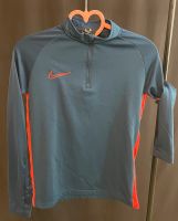 Wie neu: Nike Dri-Fit Unterziehpulli Gr. 137 Bayern - Dorfen Vorschau