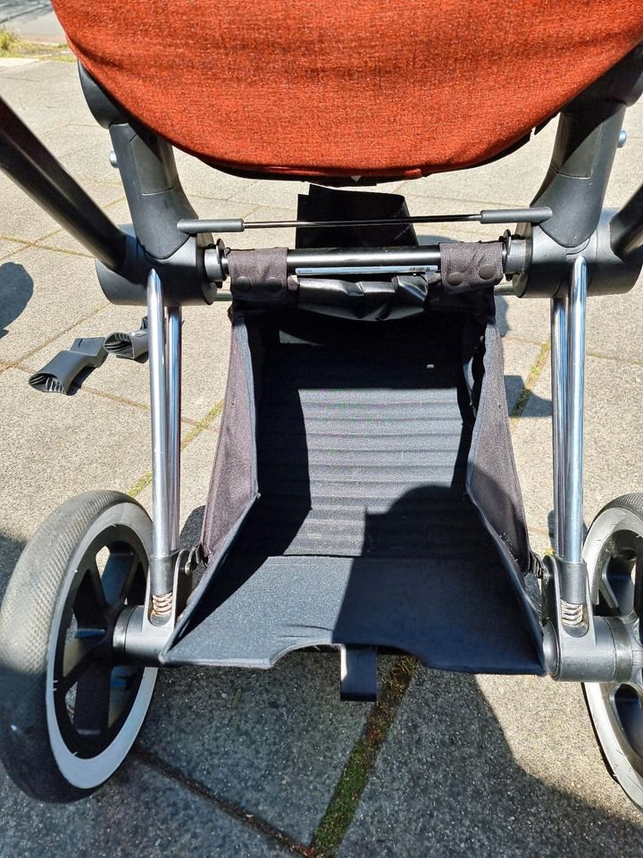 Cybex Priam Kinderwagen in Bremen