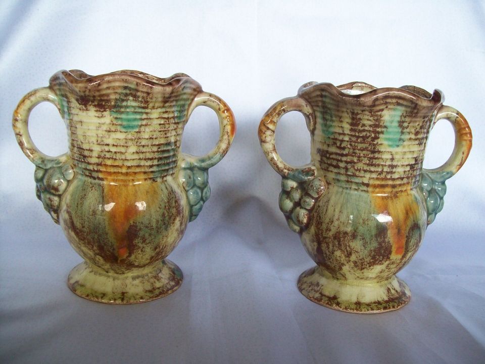 2 Vasen mit Henkel, Laufglasur Majolika, 40er Jahre, antik - neuw in Groß-Gerau