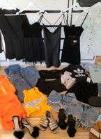 ♡ 32tlg. Kleiderpaket XS/S Zara, Bershka, H&M, Adidas, Tommy ♡ Baden-Württemberg - Brühl Vorschau