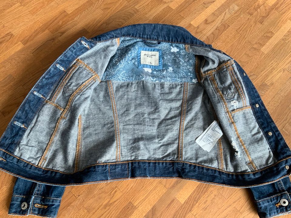 Abercrombie Kids Jeansjacke Jacke Jeans Gr 122/128 7/8 Jahre Blau in Olching