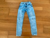 Jeans im used look für Jungen von Costbart Gr 152 Kr. Dachau - Bergkirchen Vorschau