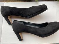 Schwarze Wildlederpumps, neu, Gr. 38 Gabor Bayern - Deggendorf Vorschau