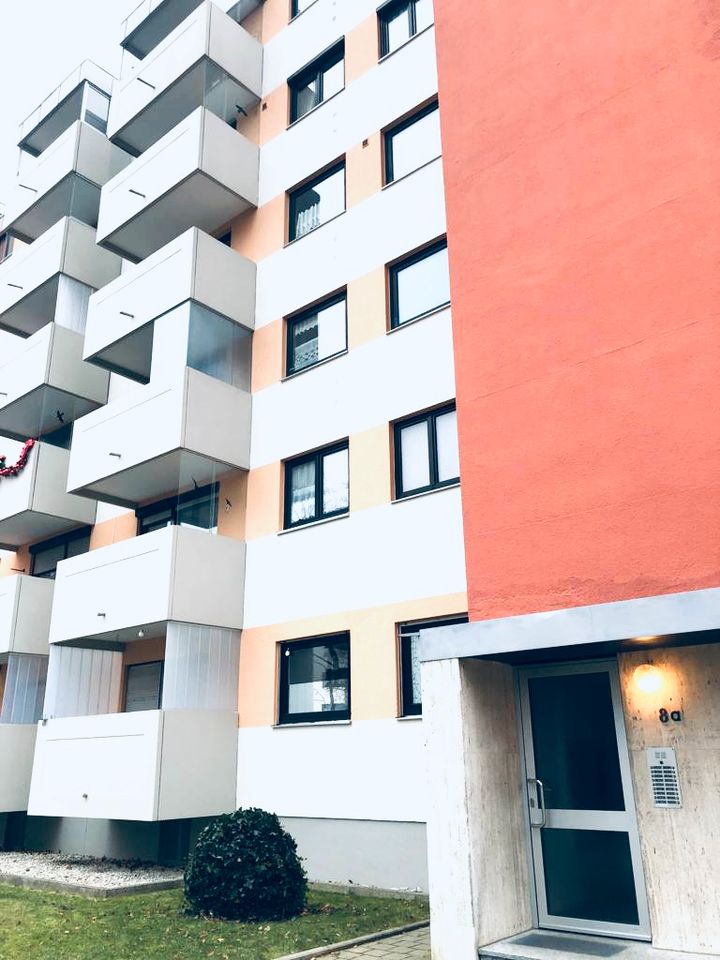 IMMO-LOVE Lechhausen- Wunderschöne 3 ZKB,73 m² mit 2 Balkonen und TG! in Augsburg