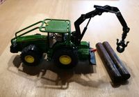 Siku John Deere 8430 Maßstab 1:50 top Hessen - Bad Camberg Vorschau