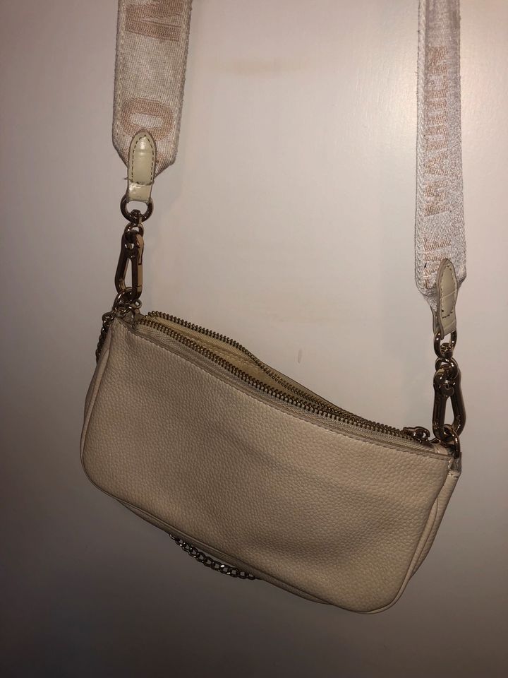 Steve Madden MCM Bauchtasche Leder Tasche beige in Erlangen