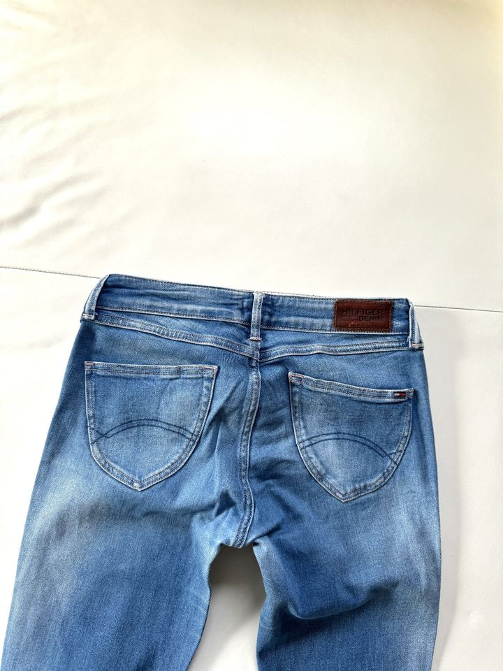 Tommy Hilfiger Jeans Skinny Sophie blau W27/L30 in Poing