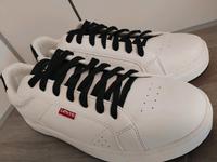 Levis Sneaker Schuhe Größe 42 in weiß/schwarz Nordrhein-Westfalen - Weilerswist Vorschau