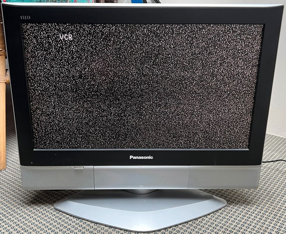Panasonic TV LCD Fernseher 26 Zoll 26“ Camping Kinderzimmer in Mönchengladbach