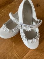 Festliche Echtleder-Schuhe mit filigranen Blumen Gr. 25 Primigi Rheinland-Pfalz - Eisenberg  Vorschau