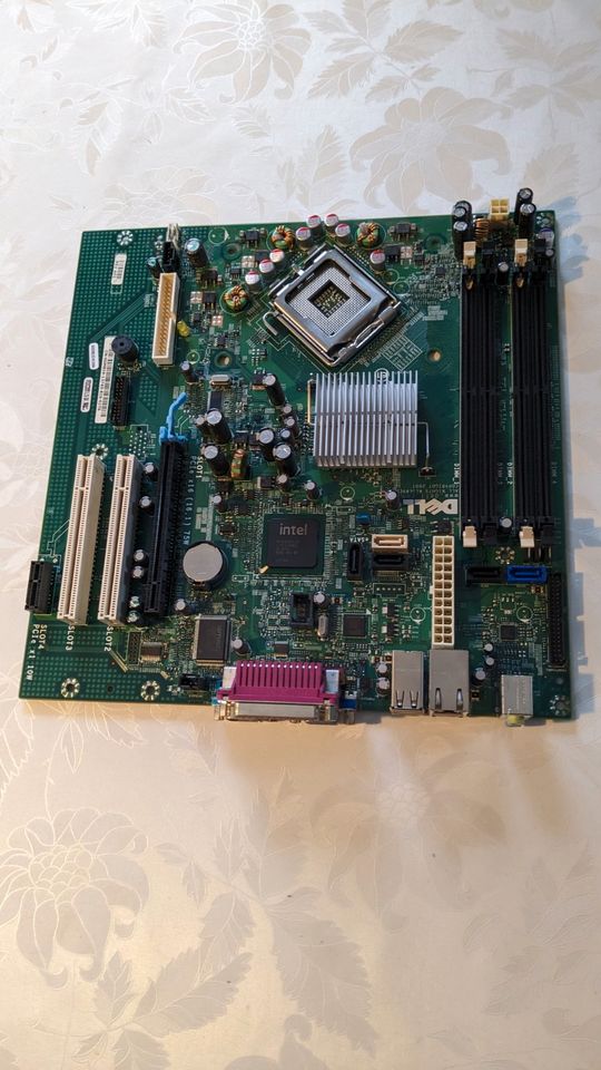 DELL OPTIPLEX 755 MAINBOARD CN-0GM819-13740-81S-02T6 in Kaltenkirchen