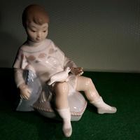 Hübsche kleine Porzellanfigur Baden-Württemberg - Oberhausen-Rheinhausen Vorschau