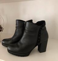 Stiefeletten von Esprit schwarz Leder Baden-Württemberg - Altshausen Vorschau