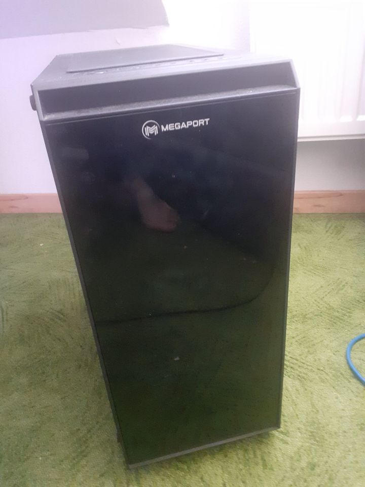 Megaport Gaming PC Cyberhawk in Neufahrn