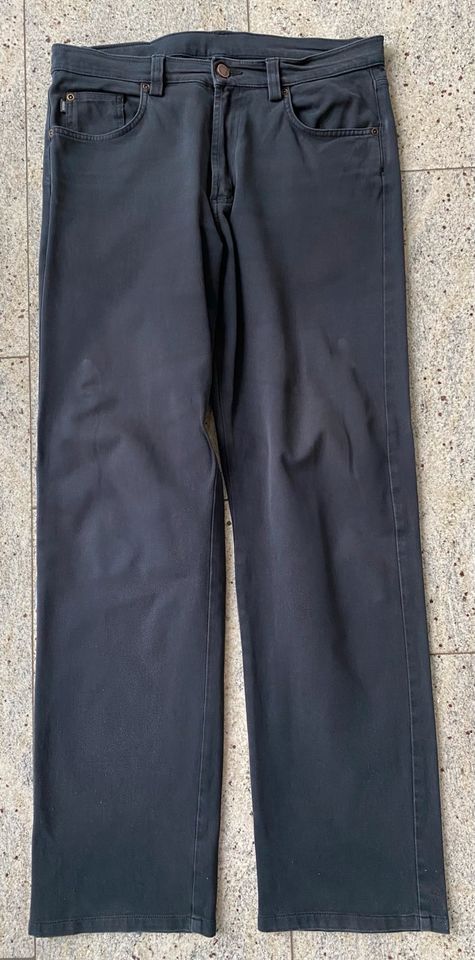 schwarze 5-Pocket-Jeans von „MEXX“ - Gr. 34/32 in Langenberg