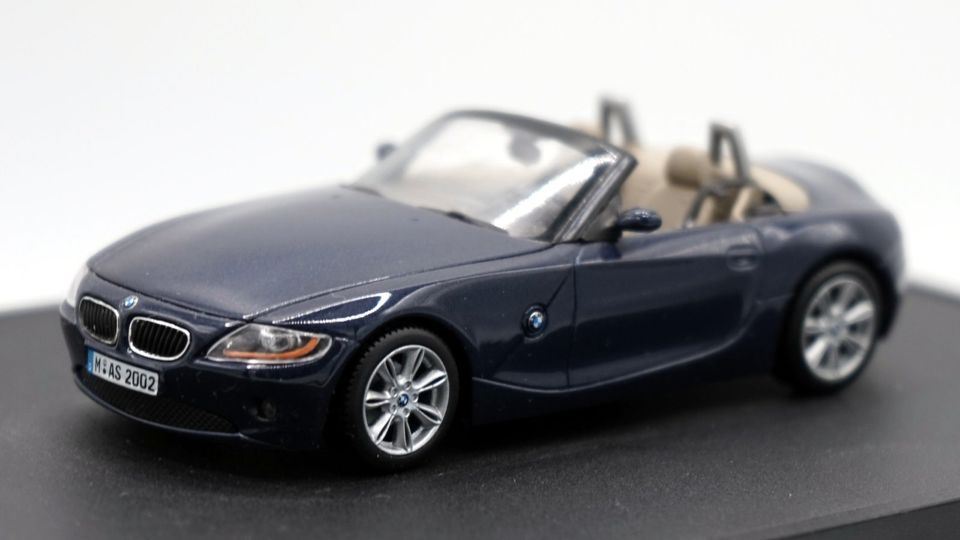 BMW Z4 auf 3620 limitiertes Sale Away Modell After Sales Cup 2002 in Gefrees