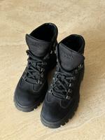 Prada Wanderstiefel Schwarz 37,5 Berlin - Neukölln Vorschau