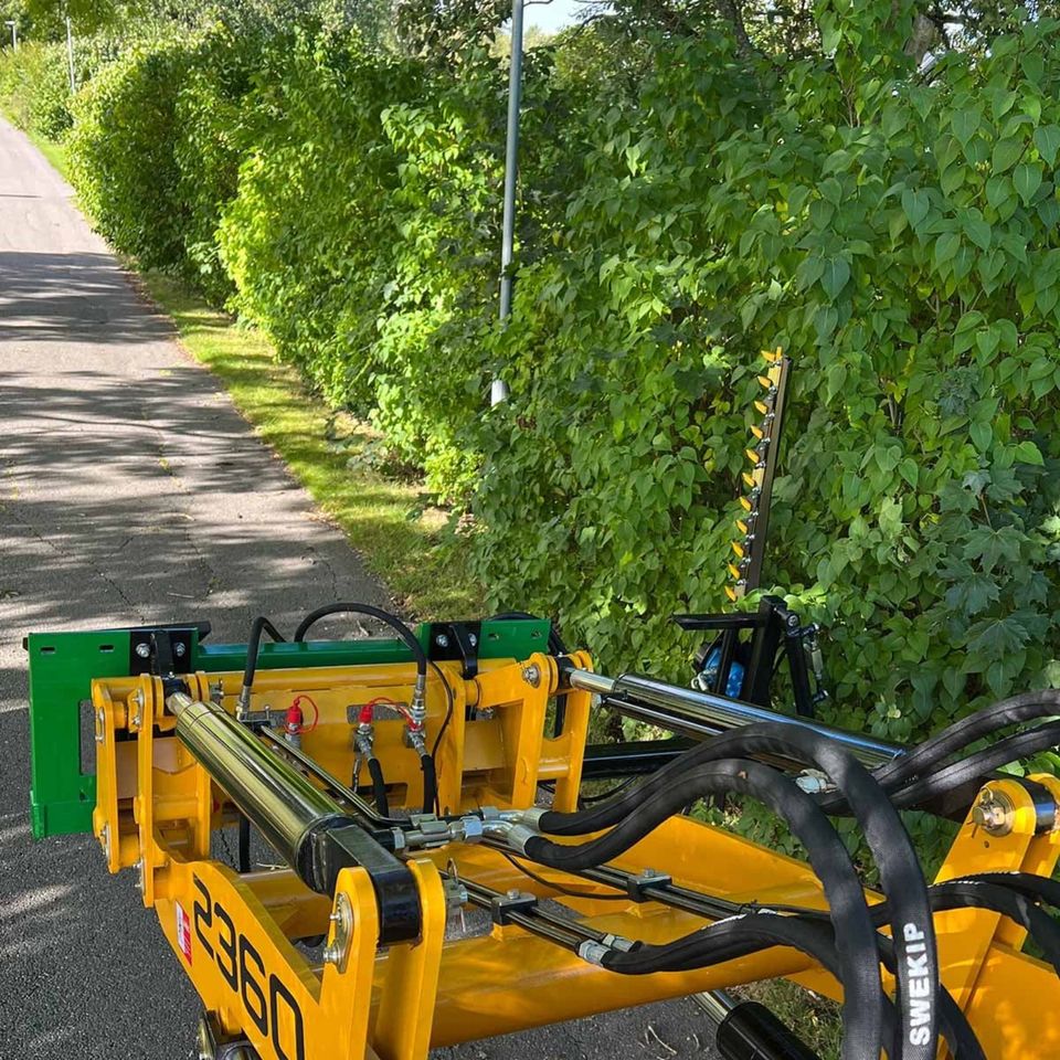 Heckenschere für Frontlader Schere Schlepper Heckenschneider hydr in Görlitz