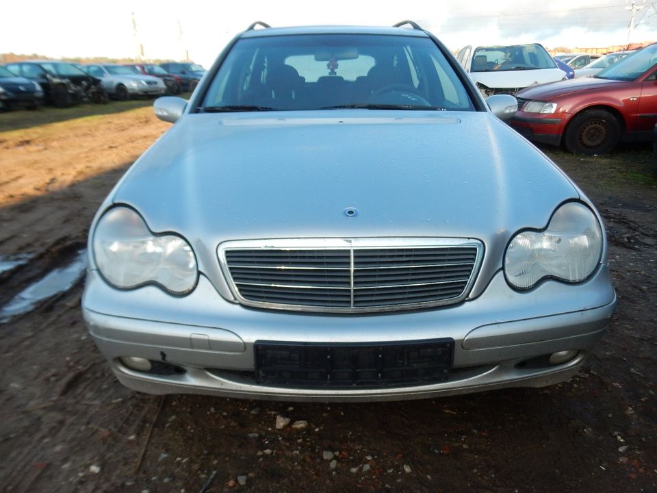 Mercedes W203 T-Modell C200 Ersatzteileträger 744 VN8939 in Heilsbronn