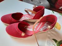 rote Sandalen mit Keilabsatz, Gr. 38 Niedersachsen - Osnabrück Vorschau
