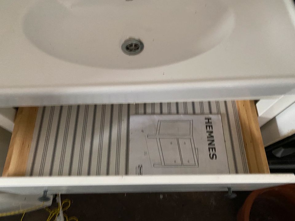 Ikea Hemnes  Bad Waschbecken Waschtisch Untersch Amatur in Bremen