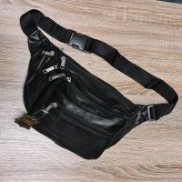 Gürtelasche Bauchtasche hüfttasche Sporttasche Tasche Reisetasche Hessen - Laubach Vorschau