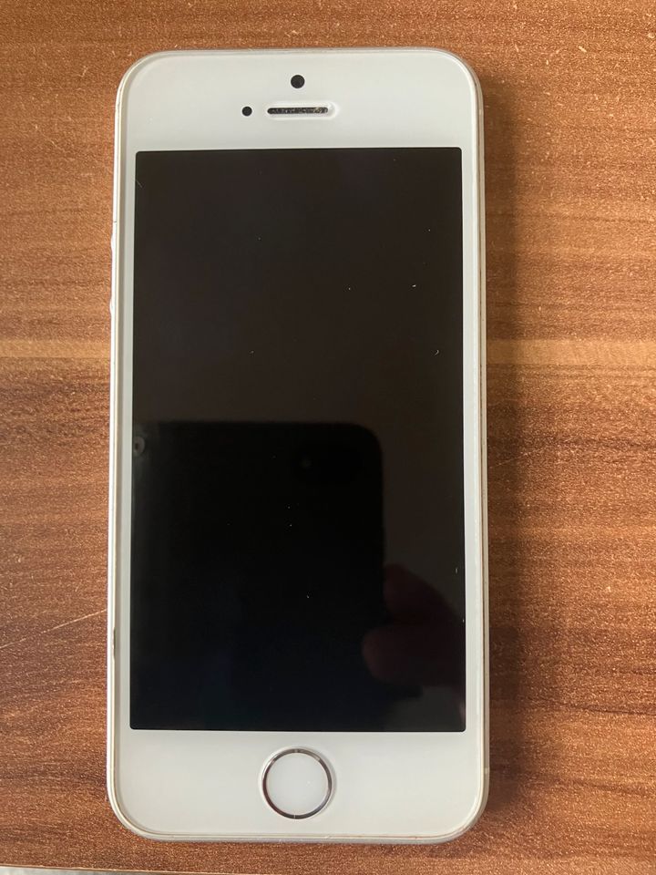 Apple IPhone SE 128 GB 2016 OVB in Sangerhausen