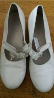 Ballerina bzw Kommunionschuhe Größe 35 weiß Bayern - Bissingen Vorschau