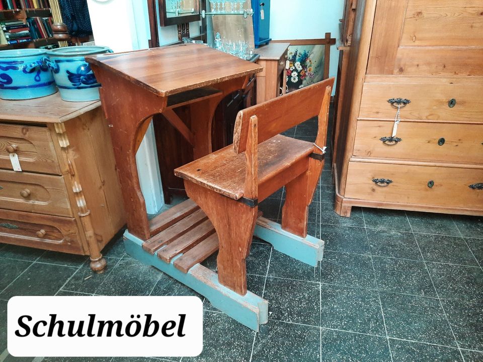 schöner, antiker Küchenschrank, Buffet, Geschirrschrank - Vintage in Rheine