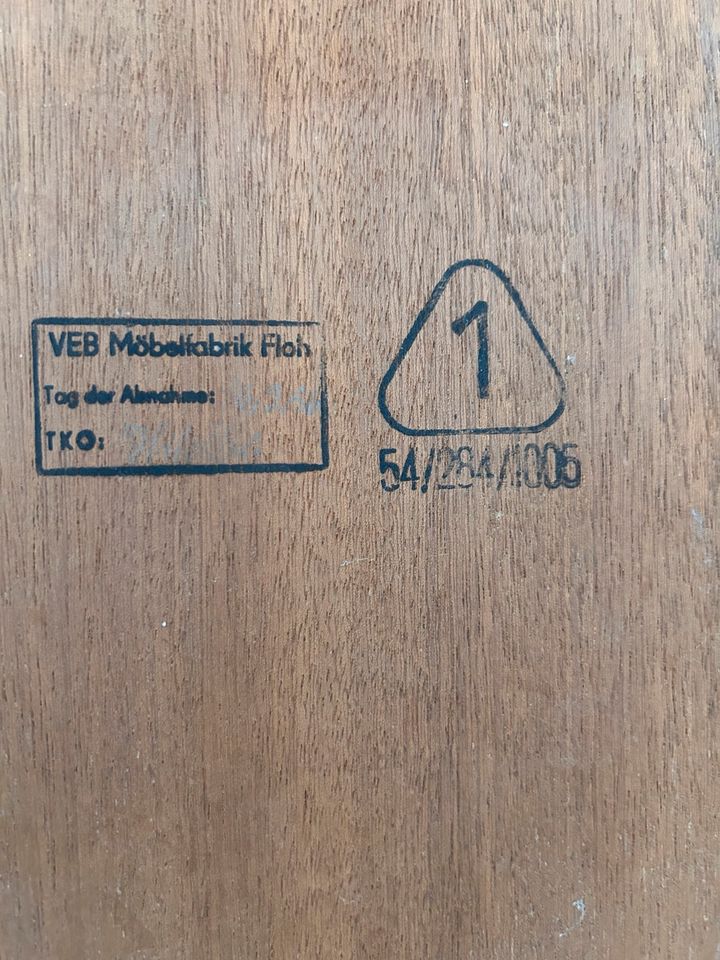 Kleiderschrank/vintage/midcentury/Stange/50er/Vollholz/DDR in Berlin