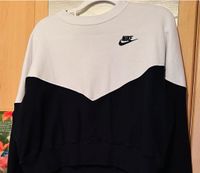 NEU Nike Pullover Sweatshirt cropped schwarz weiß Nordrhein-Westfalen - Bergisch Gladbach Vorschau
