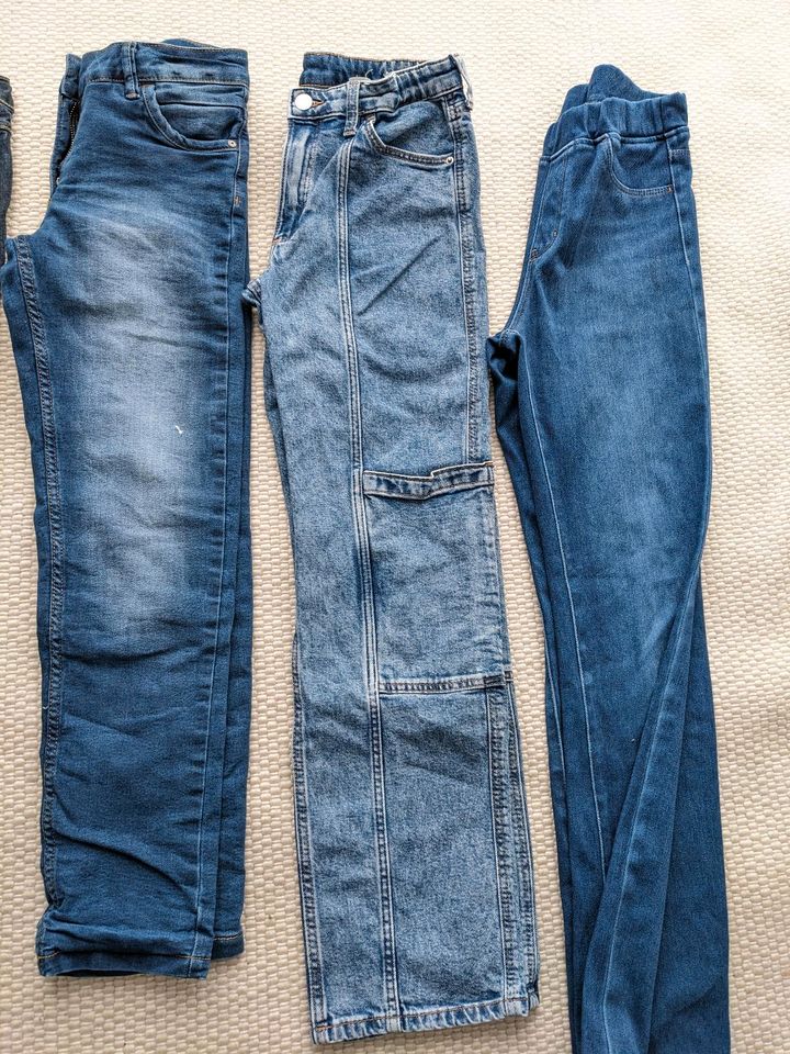 5 Jeans 146 H&M Uniqlo American Eagle  Pepperts in Augsburg