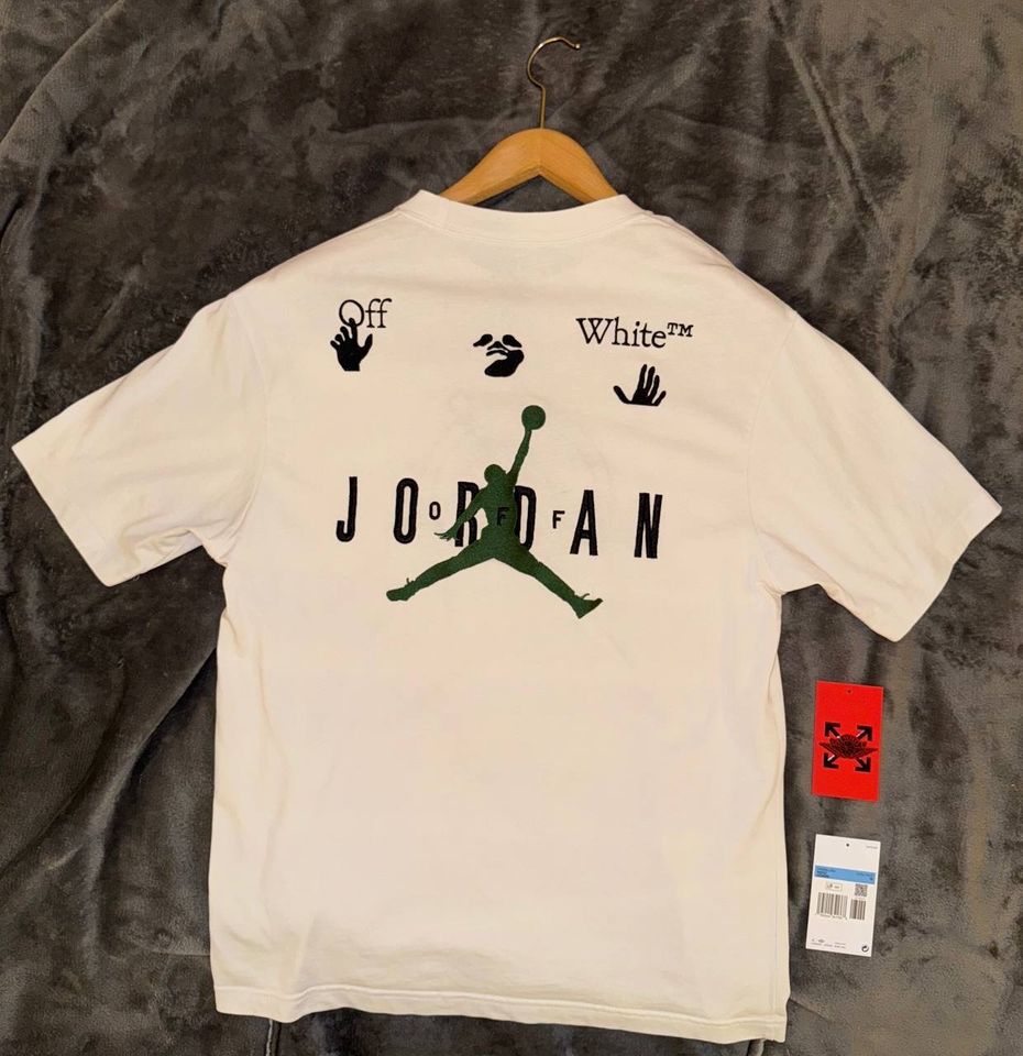 Off-white x Jordan Shirt in Berlin