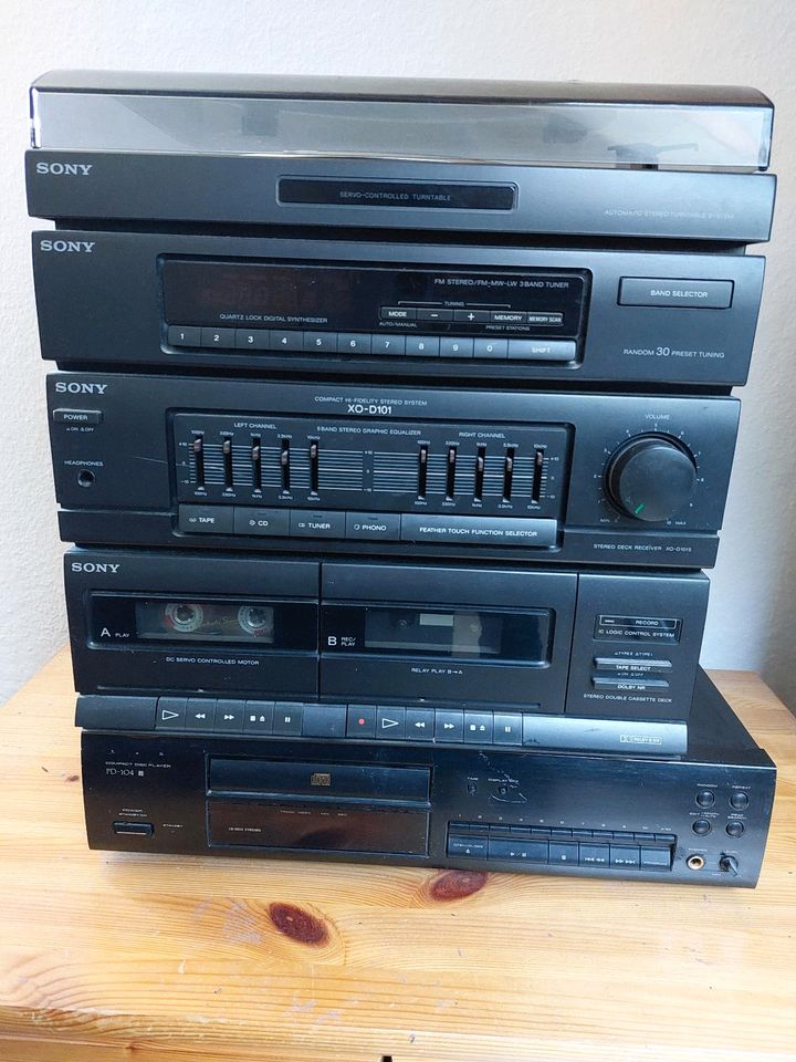 Sony Compact HiFi Stereo Anlage mit Plattenspiele und CD Player in Solingen