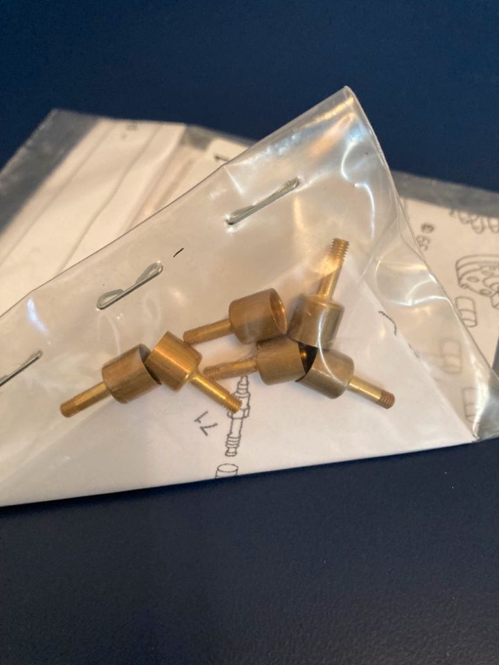 Mercedes Benz W 107 Zündkabel Zyl.1 - 6 + Gewindehülsen + Stecker 