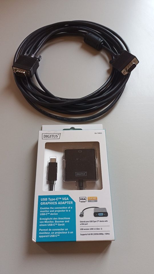 VGA-Kabel Beamer Monitor 5 m & Adapter auf USB-C für Notebook NEU in Bad Belzig