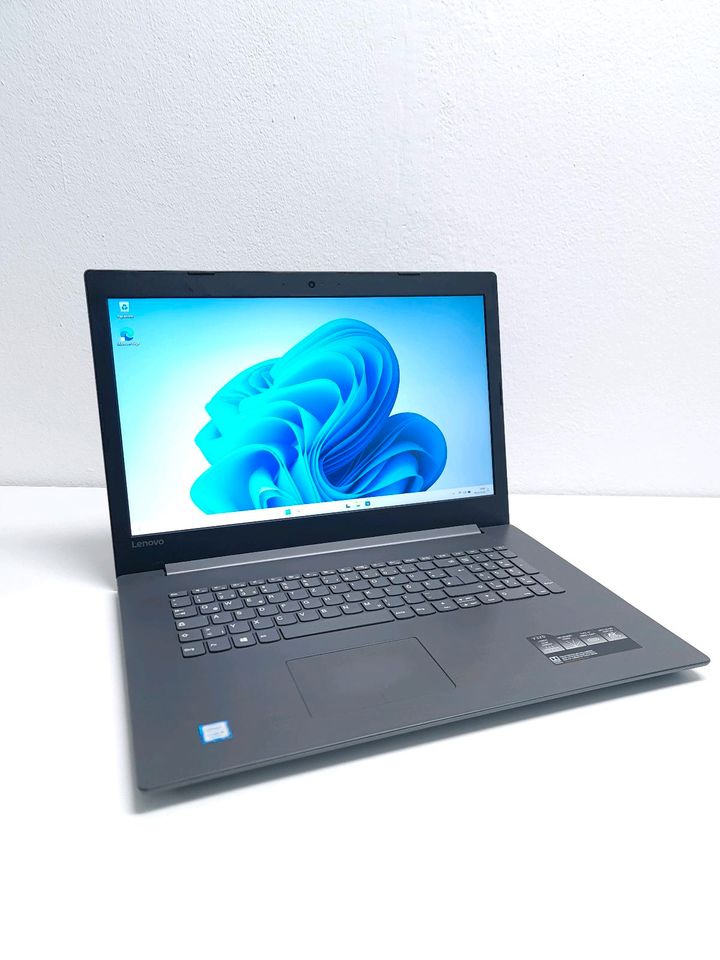 Lenovo i5 8th CPU 17-Zoll Notebook Windows 11 in Straubing