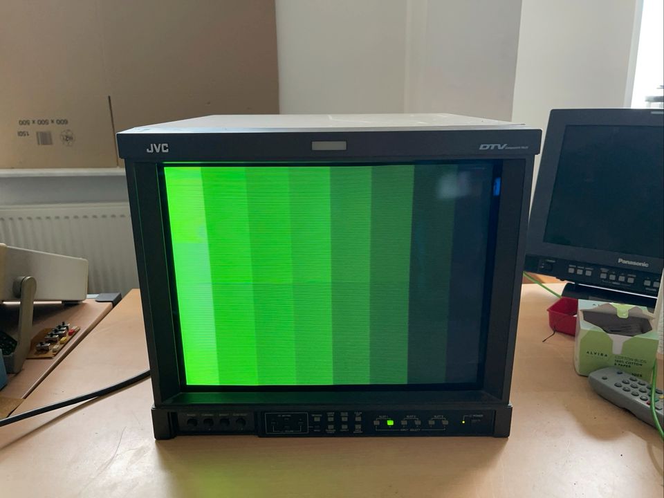 JVC DT-V1710CG 17 ZOLL CRT HD monitor HDSDI RGB in Leipzig