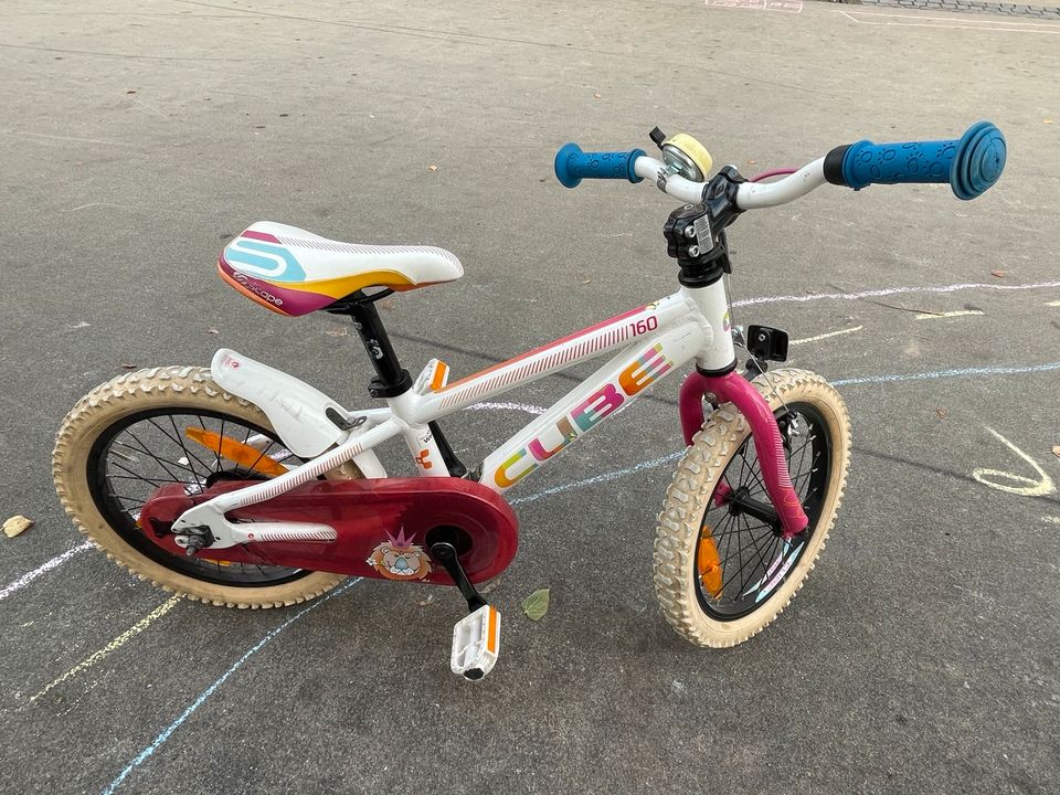 Tolles Fahrrad für Kinder Cube 160 in Stuttgart