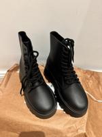 Schwarze Gummistiefel Stuttgart - Stuttgart-Ost Vorschau