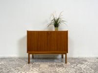 WMK Stilvolle, minimalistische & gut erhaltene skandinavische Kommode in edlem Palisander # Sideboard Fernsehkommode Wäschekommode TV-Lowboard TV-Board Schrank Vintage Mid-Century 60er 70er Rosewood Friedrichshain-Kreuzberg - Friedrichshain Vorschau